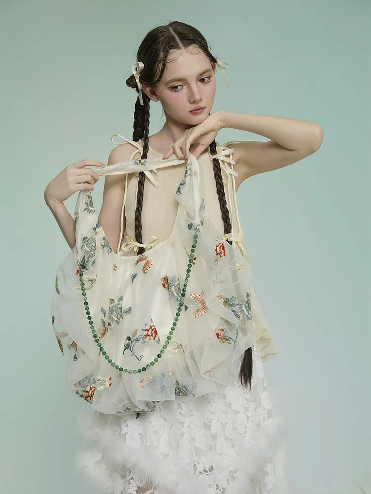 Romantic Chinese Style Sweet Girl Bag Summer Exquisite Beautiful Embroidery Flowers Butterflies Elegant Lady Gentle Shoulder Bag
Romantic Chinese Style Sweet Girl Bag Summer Exquisite Beautiful Embroidery Flowers Butterflies Elegant Lady Gentle Shoulder Bag