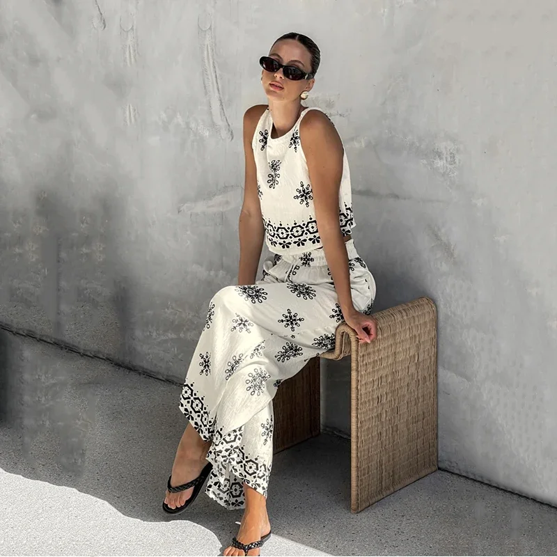 Жилет с принтом, топ, брюки, женский комплект, свободные топы без рукавов с круглым вырезом, широкие брюки, женские шикарные комплекты, летние каникулы, повседневный женский костюм
Жилет с принтом, топ, брюки, женский комплект, свободные топы без рукавов с круглым вырезом, широкие брюки, женские шикарные комплекты, летние каникулы, повседневный женский костюм