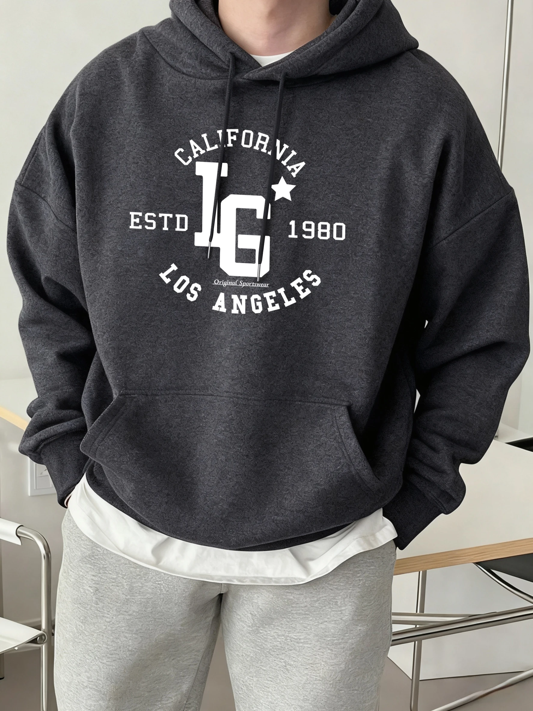 Калифорния Estd 1980, повседневный уличный пуловер с принтом, мужская флисовая толстовка с капюшоном, универсальная одежда с круглым вырезом, унисекс, свободная спортивная одежда в стиле хип-хоп
Калифорния Estd 1980, повседневный уличный пуловер с принтом, мужская флисовая толстовка с капюшоном, универсальная одежда с круглым вырезом, унисекс, свободная спортивная одежда в стиле хип-хоп
