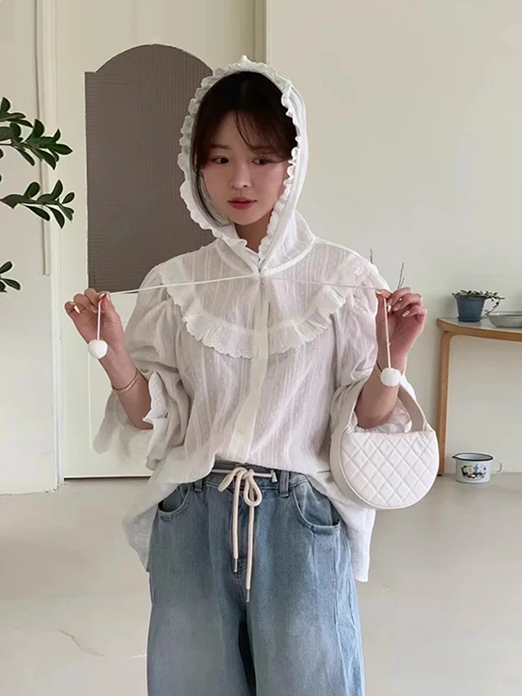 Loose Lace Trim Hat irt Women's Spring New Small Design Sense Bell Sve Top Korean Sle Long Sve Single Button Closure
Loose Lace Trim Hat irt Women's Spring New Small Design Sense Bell Sve Top Korean Sle Long Sve Single Button Closure