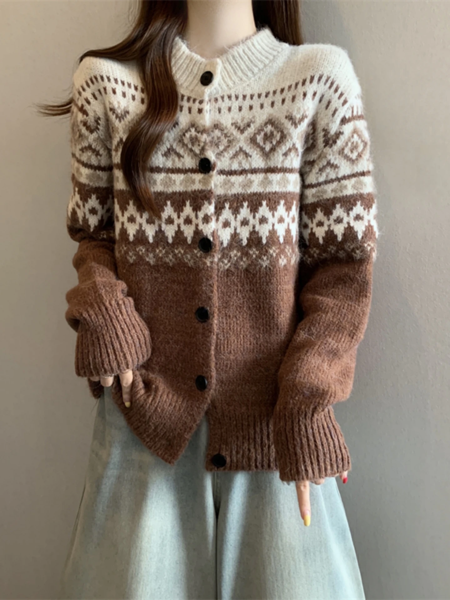 Retro Knitted Sweater Jacket Women's Spring Autumn plus Size Loose Slimming Open Cardigan Knitwear Comfortable Soft Long Sleeve
Retro Knitted Sweater Jacket Women's Spring Autumn plus Size Loose Slimming Open Cardigan Knitwear Comfortable Soft Long Sleeve