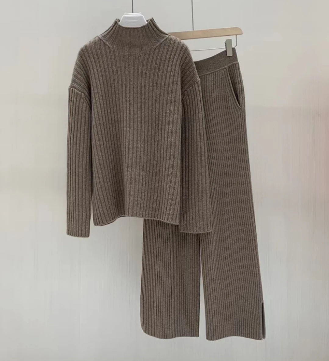 New Cashmere Warm Suit Split High Collar Loose Silhouette Sweater + Elastic Waist Wide Leg Pants Women Special Price
New Cashmere Warm Suit Split High Collar Loose Silhouette Sweater + Elastic Waist Wide Leg Pants Women Special Price