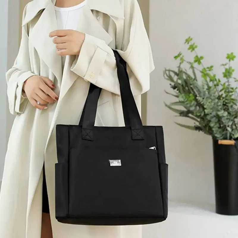 Lightweight Waterproof Nylon Shoulder Bag Large Capacity Handbag Tote Bags For Work School And Travel Shoulder Bags
Lightweight Waterproof Nylon Shoulder Bag Large Capacity Handbag Tote Bags For Work School And Travel Shoulder Bags
