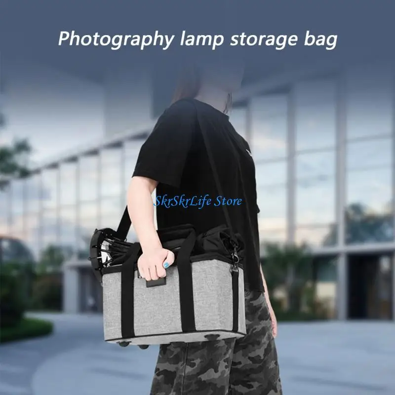 Регулируемый отсек корпуса фотосветильника E65E для размещения различного оборудования
Регулируемый отсек корпуса фотосветильника E65E для размещения различного оборудования