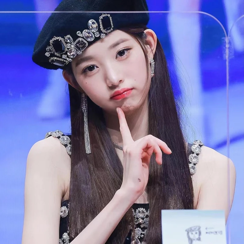 Rhinestone Beret K-pop Accessories Stage Costume Shiny Headwear Handmade Hat Music Festival Clothing K-pop Stage Outfit JL4356
Rhinestone Beret K-pop Accessories Stage Costume Shiny Headwear Handmade Hat Music Festival Clothing K-pop Stage Outfit JL4356