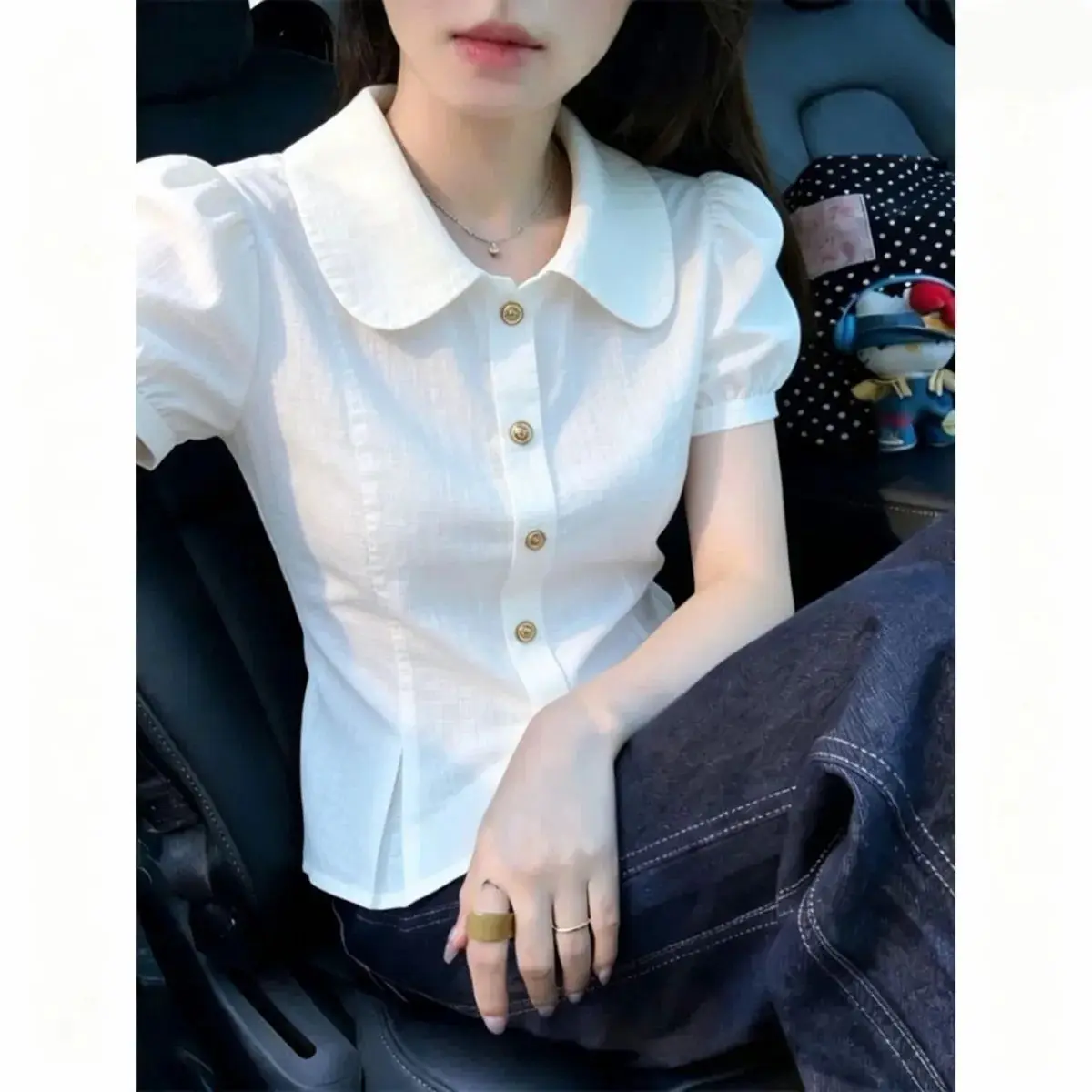 Fashionable Color Short Sleeve Shirt Women's Summer New Sweet Doll Collar Design Sense Elegance Open Cardigan Top
Fashionable Color Short Sleeve Shirt Women's Summer New Sweet Doll Collar Design Sense Elegance Open Cardigan Top