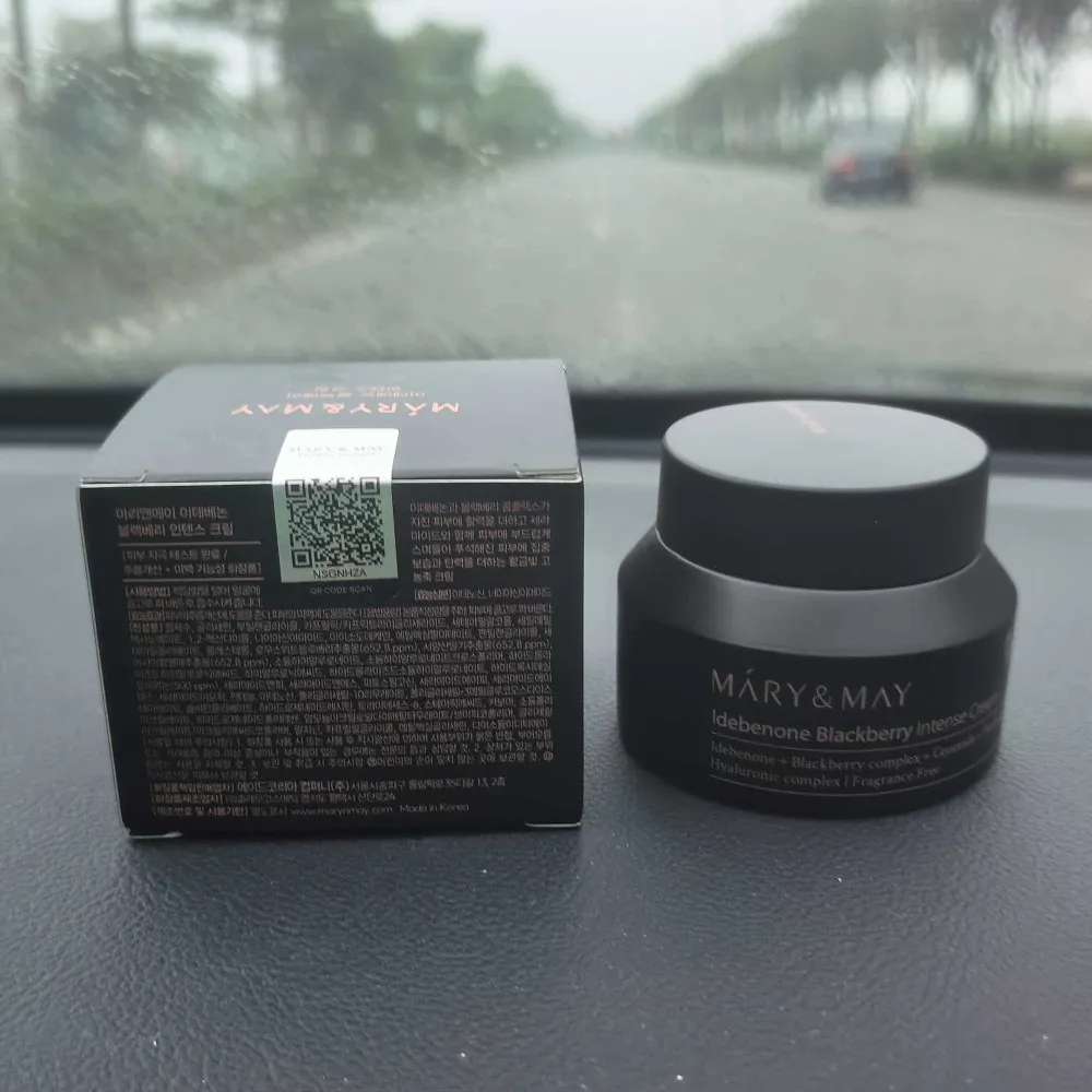 Blackberry Repair Face Cream 70g Complex Intensive Deep Nourishing Hydrating Anti-Aging Brightening Skin Care Moisturizer
Blackberry Repair Face Cream 70g Complex Intensive Deep Nourishing Hydrating Anti-Aging Brightening Skin Care Moisturizer