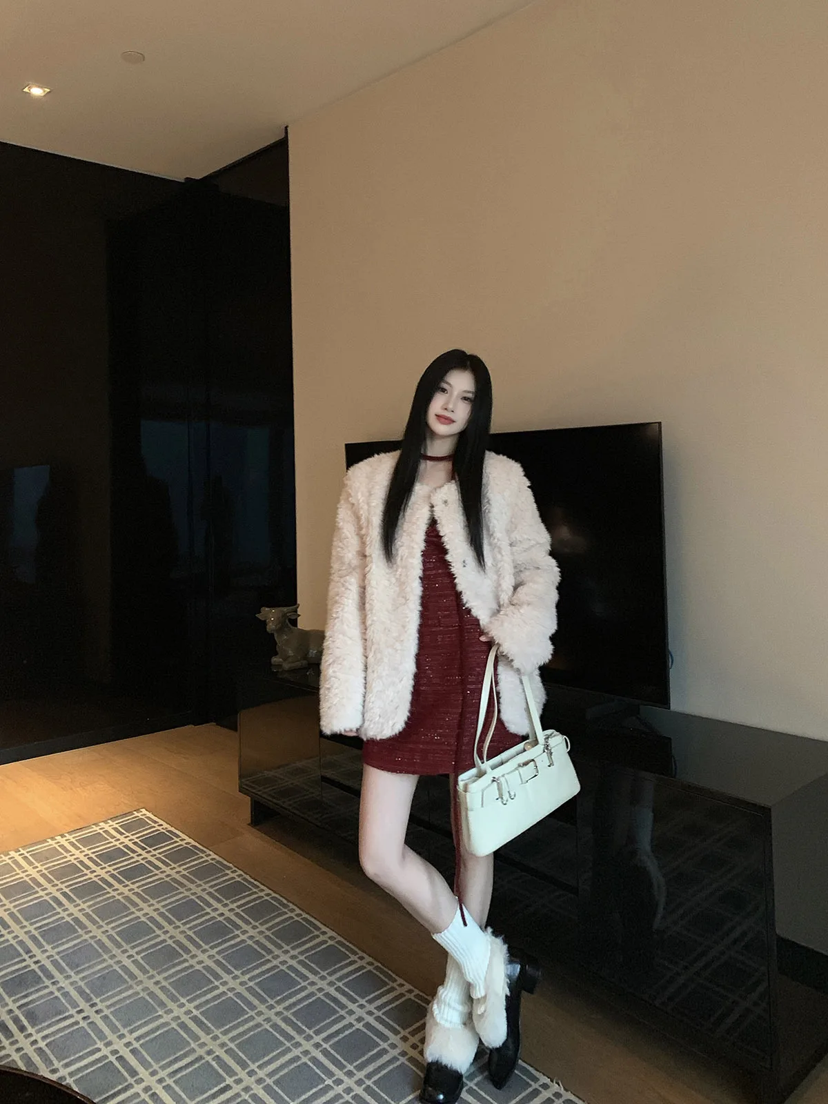 Joeyoo Winter New Loose Pink Fluffy Lamb Fur Jaet Women's Mid-Length Thiened Leather Fur Inteated Trendy Casual Sle
Joeyoo Winter New Loose Pink Fluffy Lamb Fur Jaet Women's Mid-Length Thiened Leather Fur Inteated Trendy Casual Sle