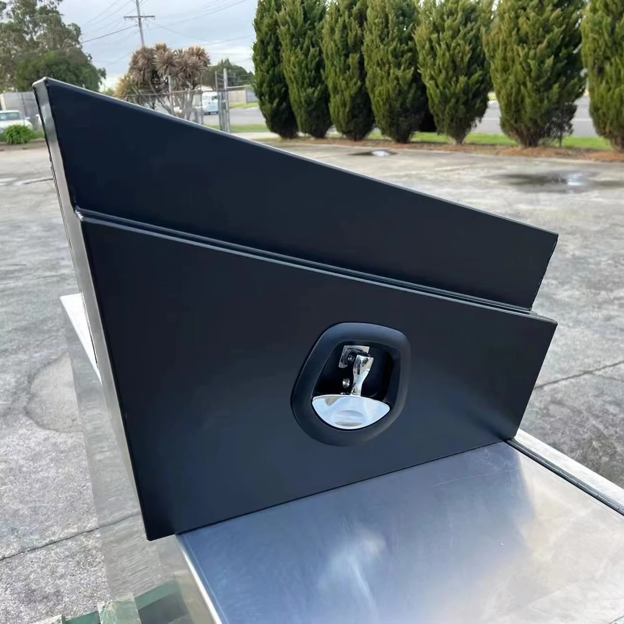 Custom-Size Portable Aluminum Alloy Toolboxes Waterproof Truck Storage Tool Box
Custom-Size Portable Aluminum Alloy Toolboxes Waterproof Truck Storage Tool Box