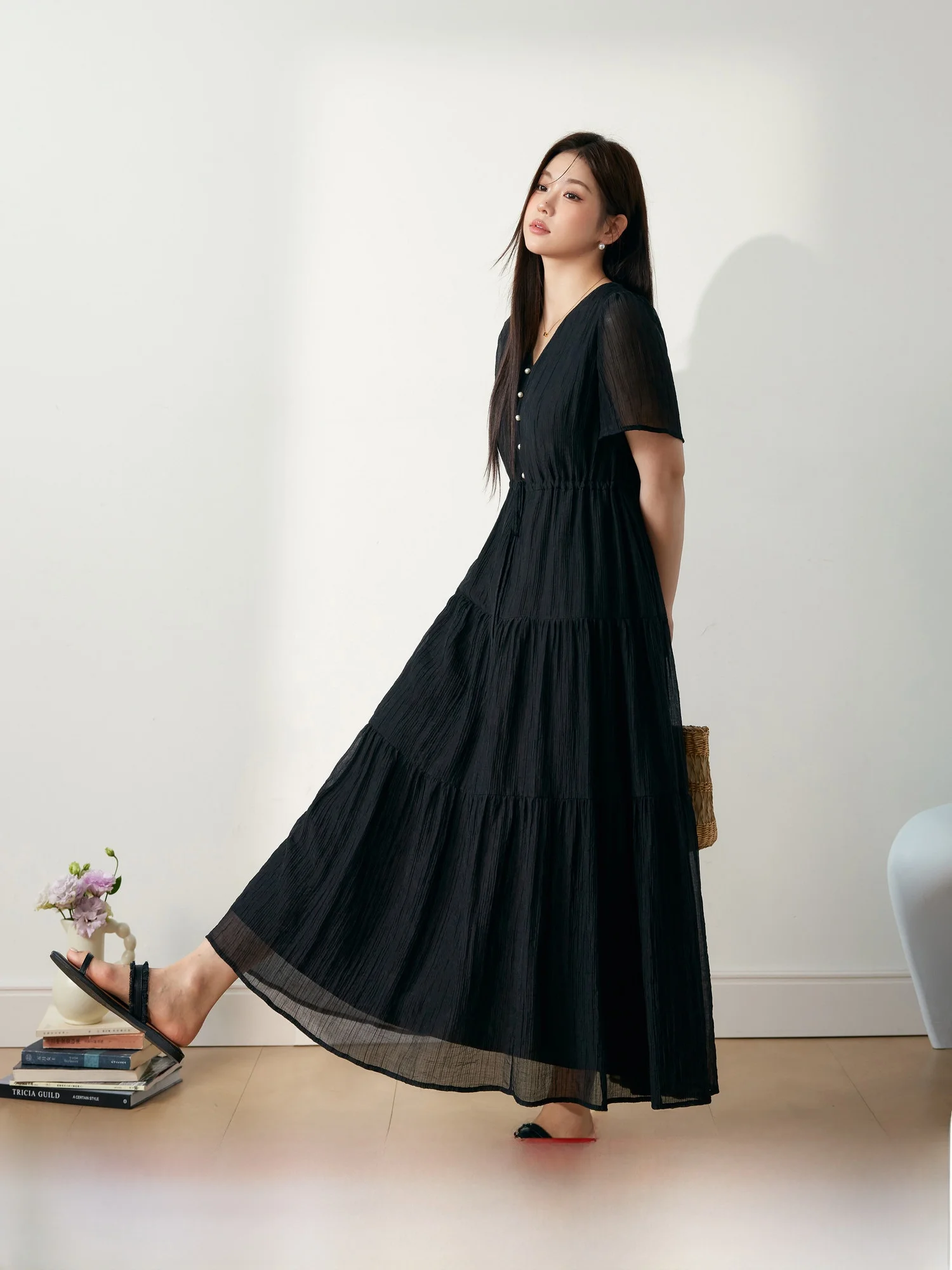 Blue Language plus Size Women's V-Neck Long Dress Slimming Black A-Line Skirt Commute Style Regular Sleeve Maxi Dress
Blue Language plus Size Women's V-Neck Long Dress Slimming Black A-Line Skirt Commute Style Regular Sleeve Maxi Dress