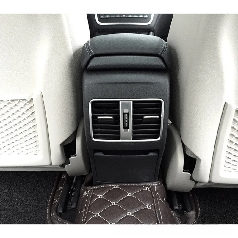 Suitable for Mercedes Benz GLA interior modification A/B/CLA/GLA rear air outlet decorative patch rear air outlet
Suitable for Mercedes Benz GLA interior modification A/B/CLA/GLA rear air outlet decorative patch rear air outlet