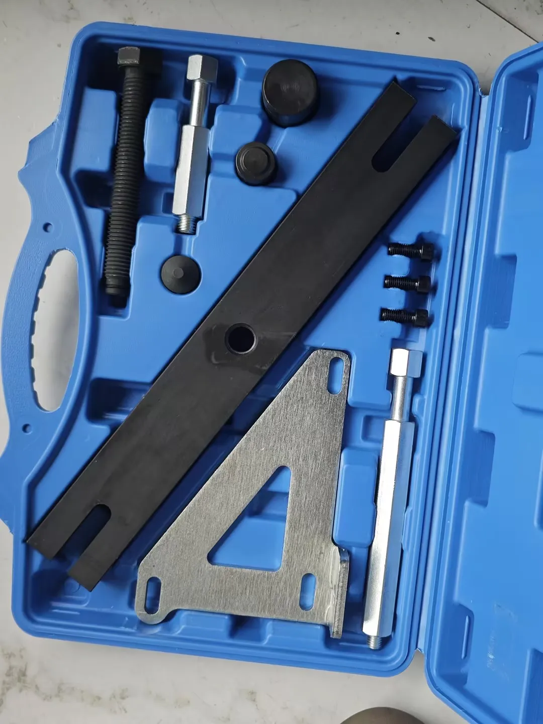 Transmission Tool Double Cluth Housing Remover DSG 7 Suits for VW Audi 0AM DQ200 car Accessories
Transmission Tool Double Cluth Housing Remover DSG 7 Suits for VW Audi 0AM DQ200 car Accessories
