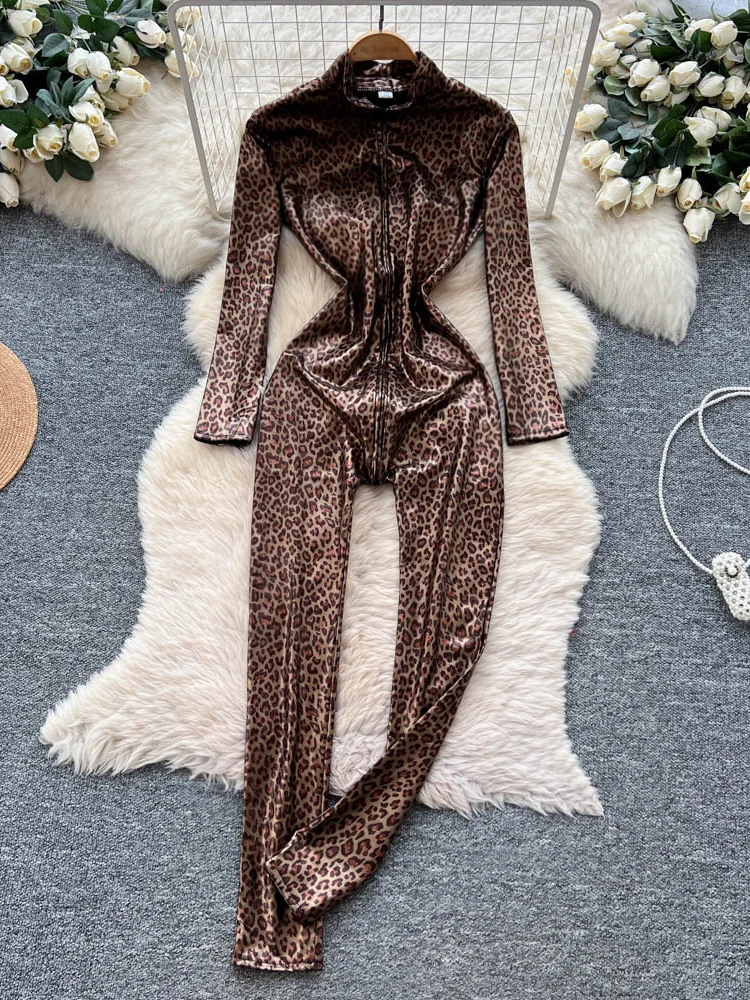 Облегающие брюки-комбинезон на молнии с высокой талией, женские брюки больших размеров с леопардовым принтом, длинный прямой крой, модные сексуальные брюки
Облегающие брюки-комбинезон на молнии с высокой талией, женские брюки больших размеров с леопардовым принтом, длинный прямой крой, модные сексуальные брюки