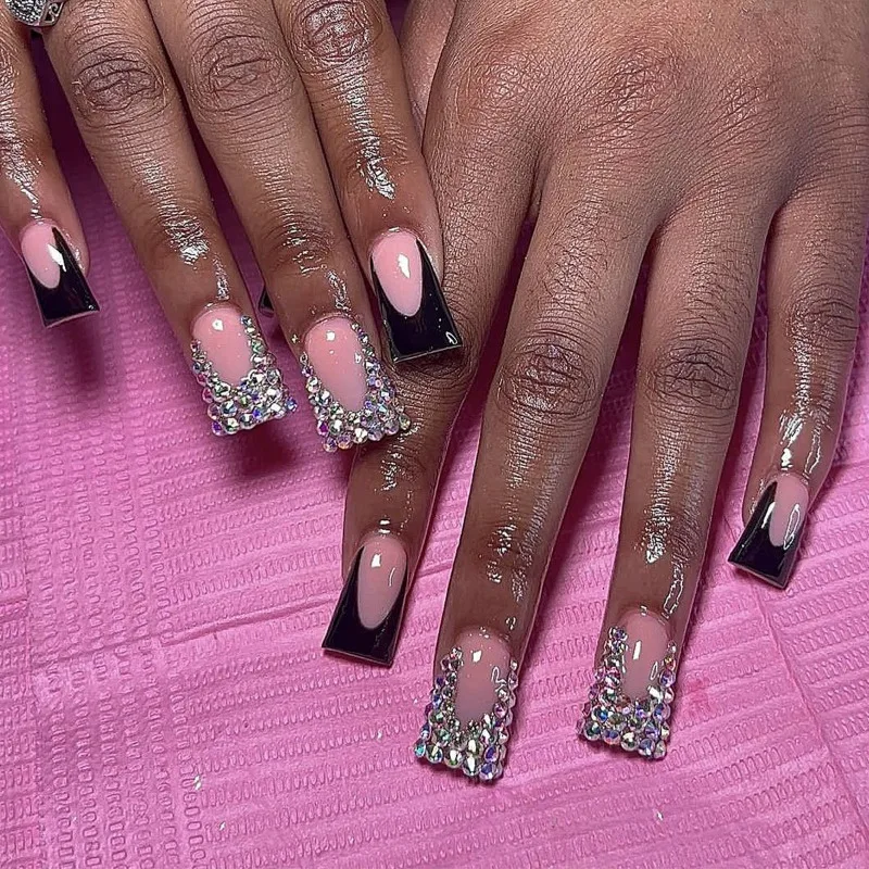 24Pcs Women Duckbill Fake Nails French Rhinestone Edge Design Handmade Detachable False Nail Short Press on Nails DIY Manicure
24Pcs Women Duckbill Fake Nails French Rhinestone Edge Design Handmade Detachable False Nail Short Press on Nails DIY Manicure