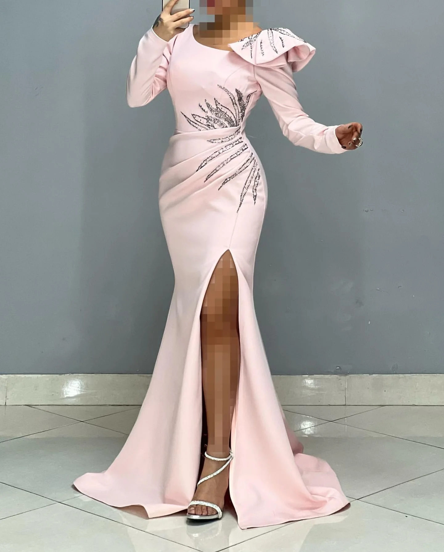 Customized High Quality Scoop Jersey Long Sleeves Crystal Evening Dresses Elegant Floor Length Celebrity Gowns Vestido De Noche
Customized High Quality Scoop Jersey Long Sleeves Crystal Evening Dresses Elegant Floor Length Celebrity Gowns Vestido De Noche