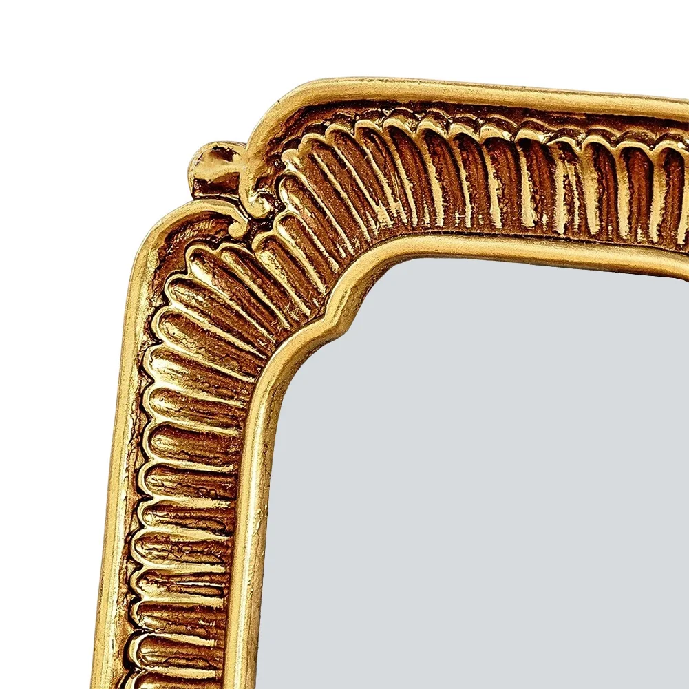 Decorative Photo Frame Resin Frame Gold Shell Pattern Frame Protects Photos Shelf Or Tabletop Display Suitable For Gifting
Decorative Photo Frame Resin Frame Gold Shell Pattern Frame Protects Photos Shelf Or Tabletop Display Suitable For Gifting
