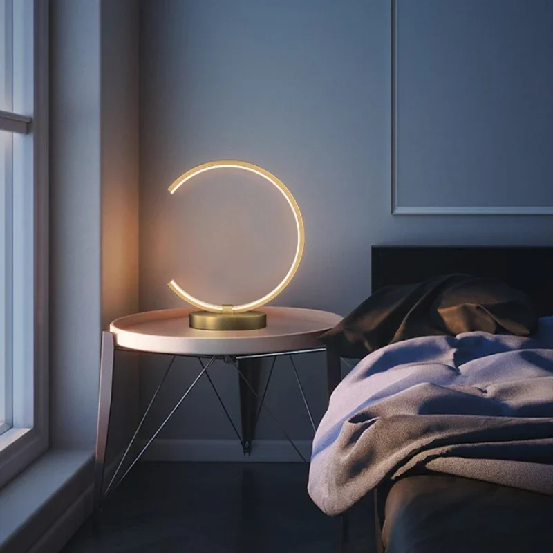 Nordic all-copper table lamp ins girl minimalist living room creative personality bedroom bedside lamp decorative lamp
Nordic all-copper table lamp ins girl minimalist living room creative personality bedroom bedside lamp decorative lamp