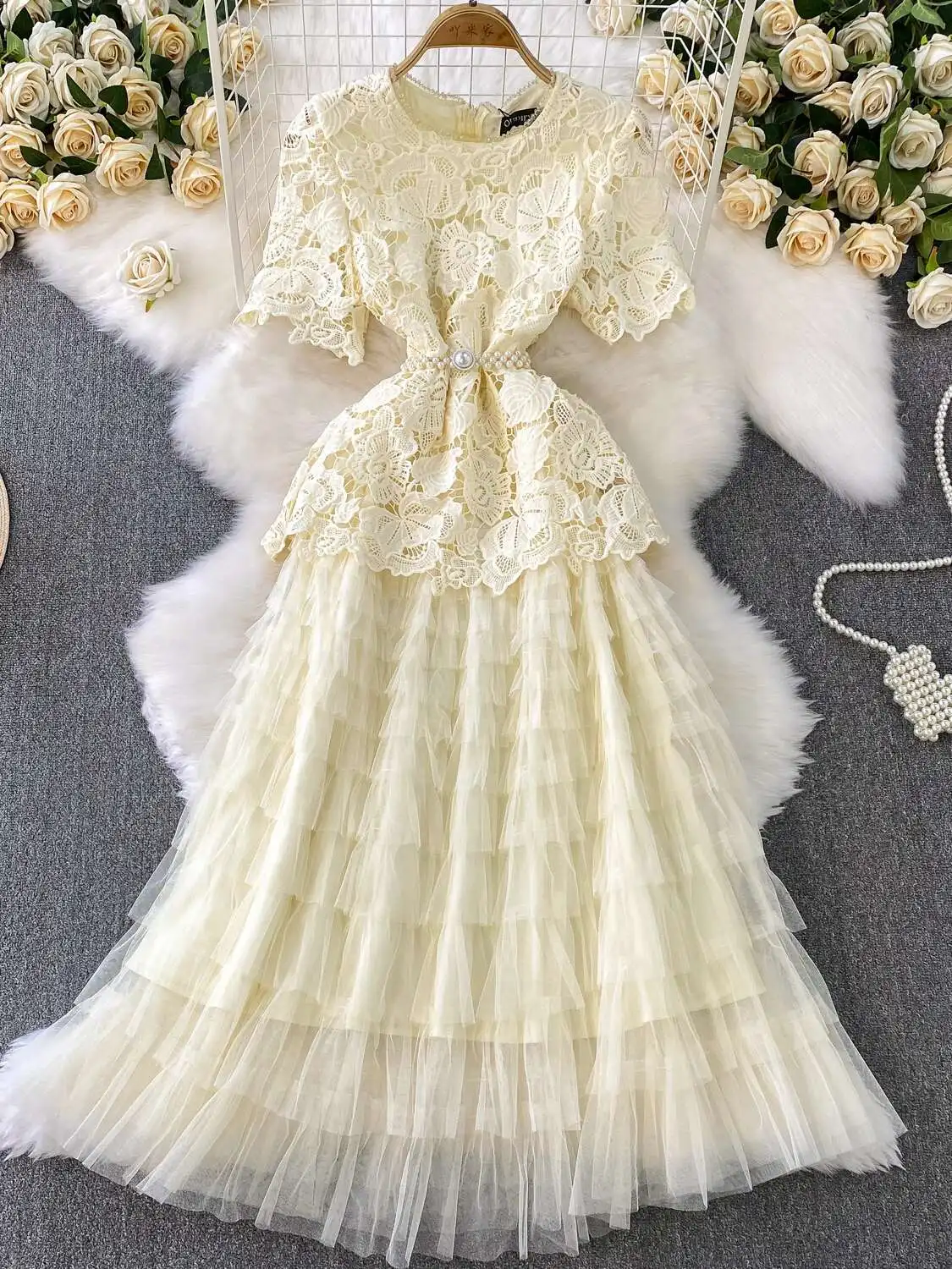 Brand Formal Luxury Evening Dress Women Summer Short Sleeve Embroider Lace Long Dresses Lady Crochet Tulle Cake Dress Pearl Belt
Brand Formal Luxury Evening Dress Women Summer Short Sleeve Embroider Lace Long Dresses Lady Crochet Tulle Cake Dress Pearl Belt