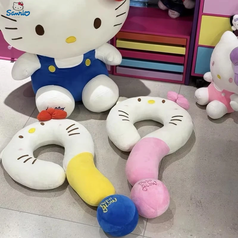 Sanrio'S Новый мультфильм Kt Cat вопросительный знак подушка для шеи U-образная подушка диванная подушка украшение для спальни плюшевая игрушка орнамент подарок
Sanrio'S Новый мультфильм Kt Cat вопросительный знак подушка для шеи U-образная подушка диванная подушка украшение для спальни плюшевая игрушка орнамент подарок