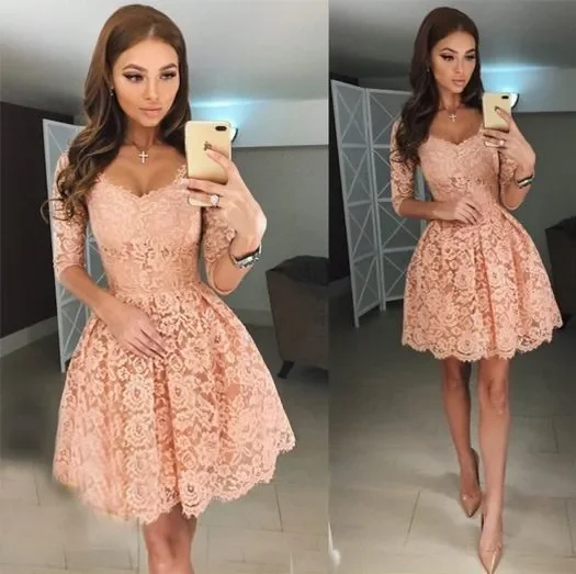Customized Sexy Mini Short Lace Decal Cocktail Prom Dress With Cropped Sleeves And V-Neck Homecoming Formal Party Evening Dress
Customized Sexy Mini Short Lace Decal Cocktail Prom Dress With Cropped Sleeves And V-Neck Homecoming Formal Party Evening Dress