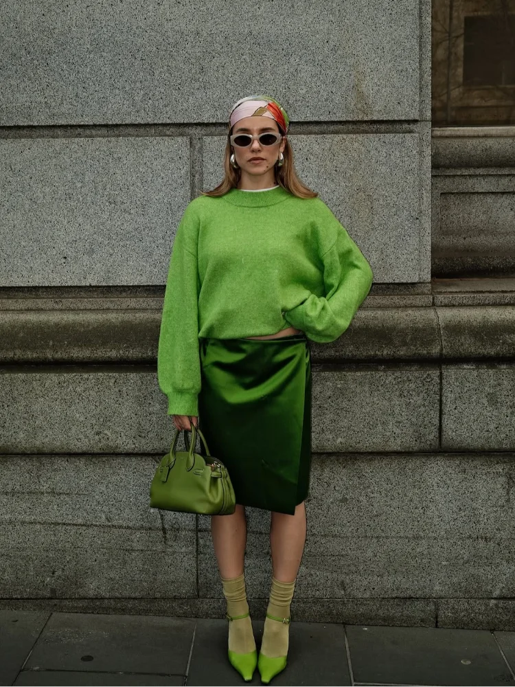 Chic Solid Green Close The Cuffs Pullover Sweater Fashionable Long Sleeve Round Neck Sweaters 2025 New Daily Commute Outerwears
Chic Solid Green Close The Cuffs Pullover Sweater Fashionable Long Sleeve Round Neck Sweaters 2025 New Daily Commute Outerwears