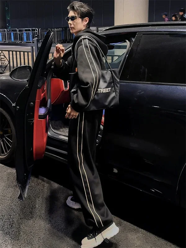 Large Size Men's Casual Patchwork Sportswear Zipper Set Faionable Loose Haome Two-Piece Set Autumn Long Sve Long Pants
Large Size Men's Casual Patchwork Sportswear Zipper Set Faionable Loose Haome Two-Piece Set Autumn Long Sve Long Pants