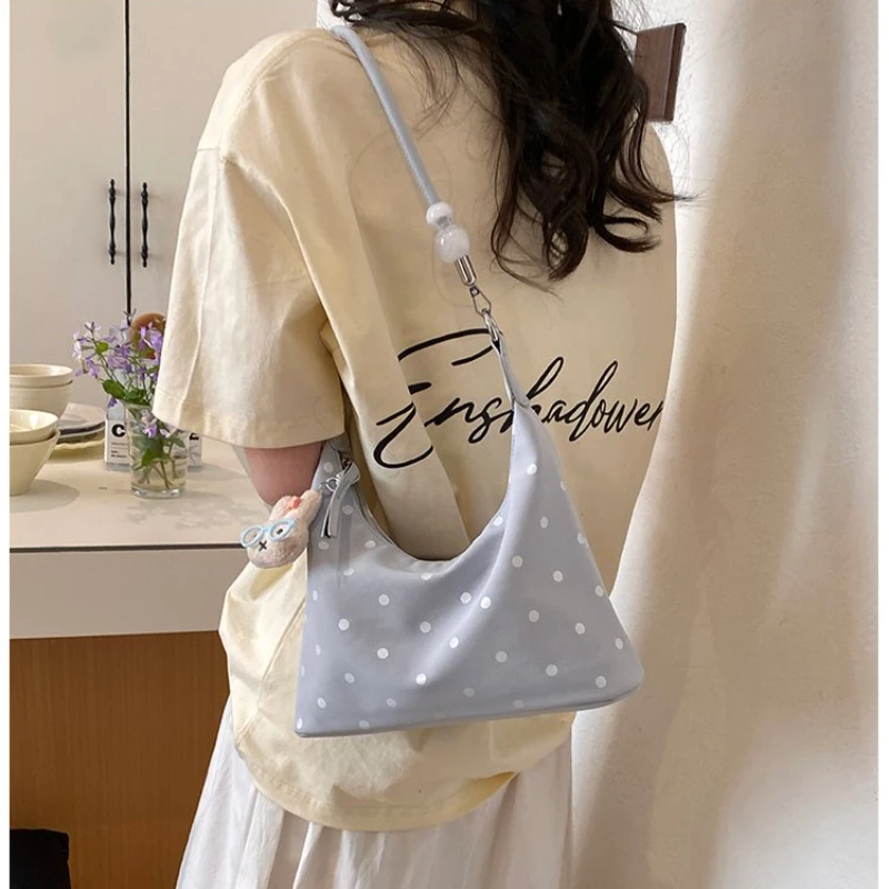 Women's Fashion Polka-Dot Hobo Shoulder Bag Beaded Strap & Bunny Charm for Office Work Daily Travel and Casual Street Outings
Women's Fashion Polka-Dot Hobo Shoulder Bag Beaded Strap & Bunny Charm for Office Work Daily Travel and Casual Street Outings
