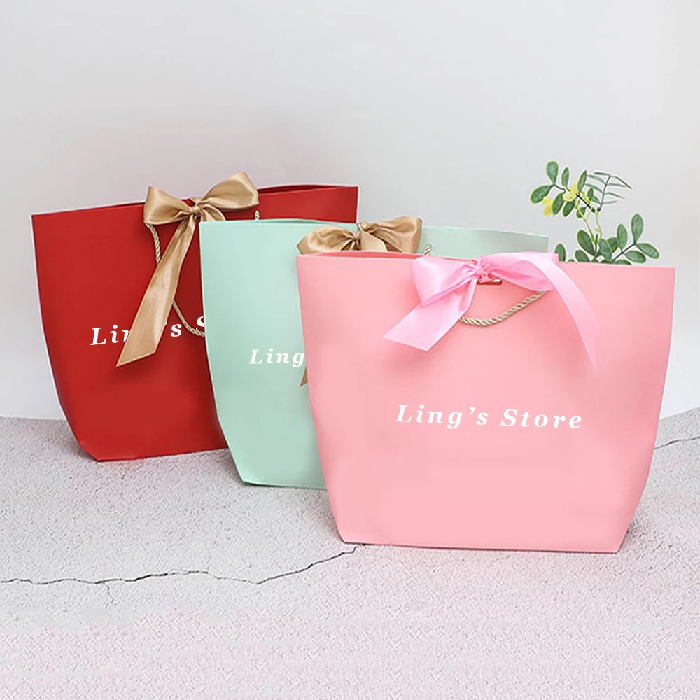 50Pcs Jewelry Souvenirs Cardboard Handle Bag Wedding Party Favors Custom Gift Organizer Pouch For Bridesmaids Guests Groomsman
50Pcs Jewelry Souvenirs Cardboard Handle Bag Wedding Party Favors Custom Gift Organizer Pouch For Bridesmaids Guests Groomsman
