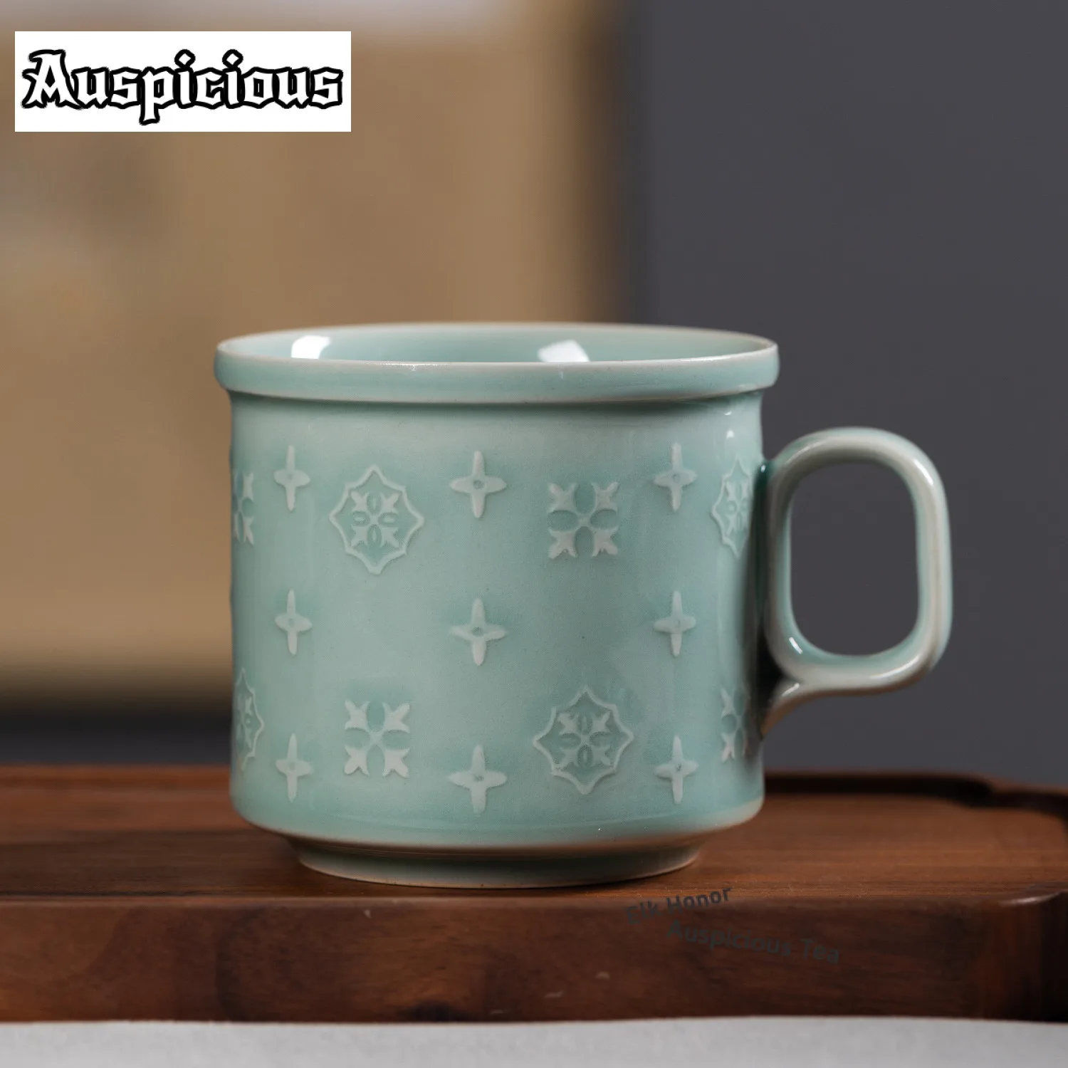 290ml Handmade Longquan Celadon Coffee Mug Couple Handgrip Cups Afternoon Tea Mug Beverage Bottle Office Water Cup Tea Services
290ml Handmade Longquan Celadon Coffee Mug Couple Handgrip Cups Afternoon Tea Mug Beverage Bottle Office Water Cup Tea Services