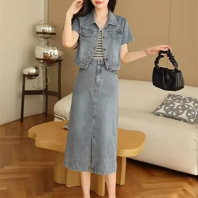 Korean Women Short Sleeve Cowboy Maxi Skirt Summer Feminine Thin Jeans Two Piece Set 2025 Ladies Fashion Denim Long Skirts 2PCS
Korean Women Short Sleeve Cowboy Maxi Skirt Summer Feminine Thin Jeans Two Piece Set 2025 Ladies Fashion Denim Long Skirts 2PCS