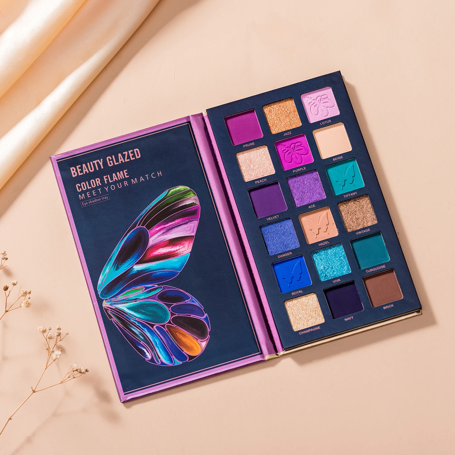 18-цветная палитра теней для век Beauty Glazed Butterfly — высокопигментированные гладкие матовые и мерцающие оттенки, легко смешиваемый макияж глаз
18-цветная палитра теней для век Beauty Glazed Butterfly — высокопигментированные гладкие матовые и мерцающие оттенки, легко смешиваемый макияж глаз