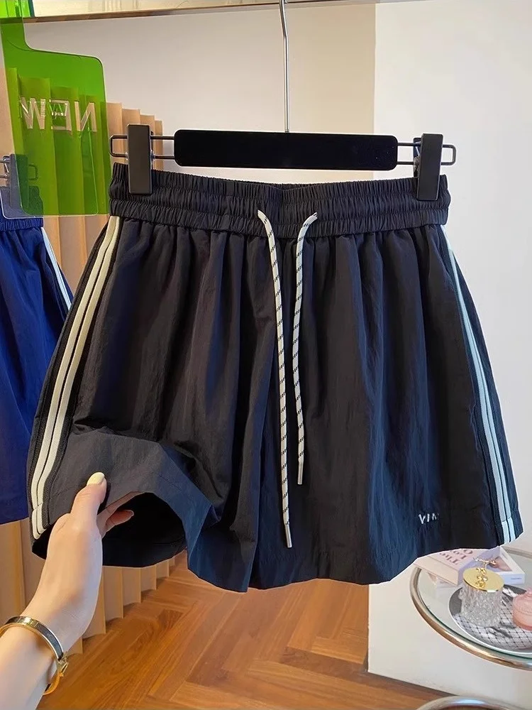 Высокая талия Qui Dry Loose Fit Spor orts для женщин Летние повседневные широкие брюки плюс размер Бренд Bule MM Casual orts
Высокая талия Qui Dry Loose Fit Spor orts для женщин Летние повседневные широкие брюки плюс размер Бренд Bule MM Casual orts