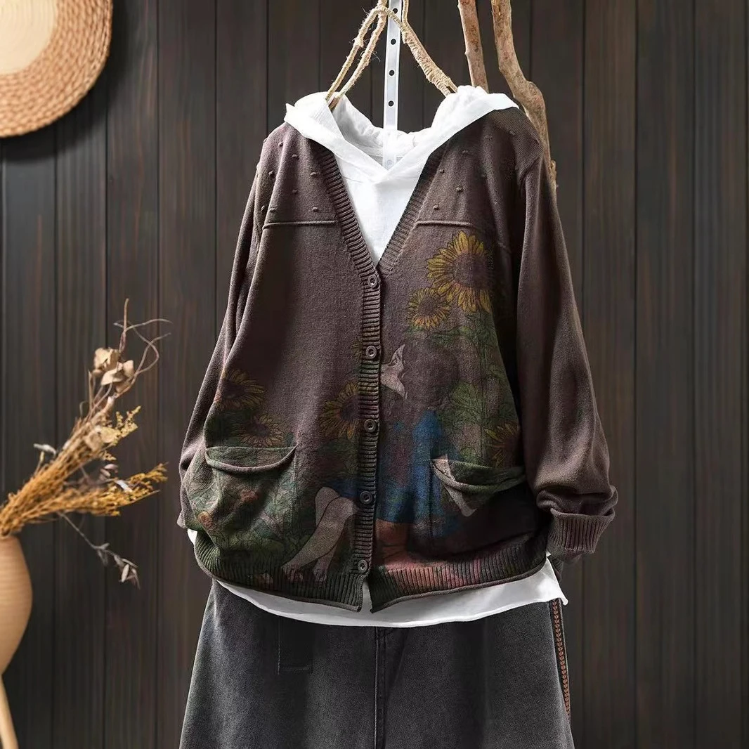 Women Long Sleeve Casual Sweater Coats New 2025 Spring Vintage Style V-neck Floral Print Loose Female Knitted Cardigans M407
Women Long Sleeve Casual Sweater Coats New 2025 Spring Vintage Style V-neck Floral Print Loose Female Knitted Cardigans M407