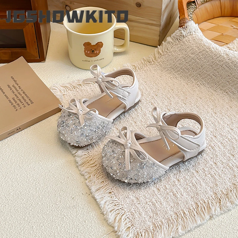 JGSHOWKITO Kids Princess Shoes Sweet Sequin Breathable Girls Princess Shoes Soft Sole Glitter Bow 2026 New Children Sandals
JGSHOWKITO Kids Princess Shoes Sweet Sequin Breathable Girls Princess Shoes Soft Sole Glitter Bow 2026 New Children Sandals