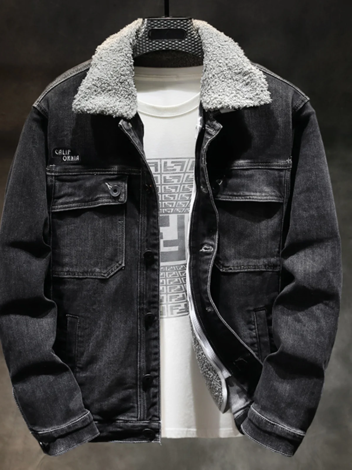Bla Fce Lined Denim Jaet Men's Loose Fit Casual Thiened Autumn Winter Faionable Versatile Top Quali Chinese Brand
Bla Fce Lined Denim Jaet Men's Loose Fit Casual Thiened Autumn Winter Faionable Versatile Top Quali Chinese Brand