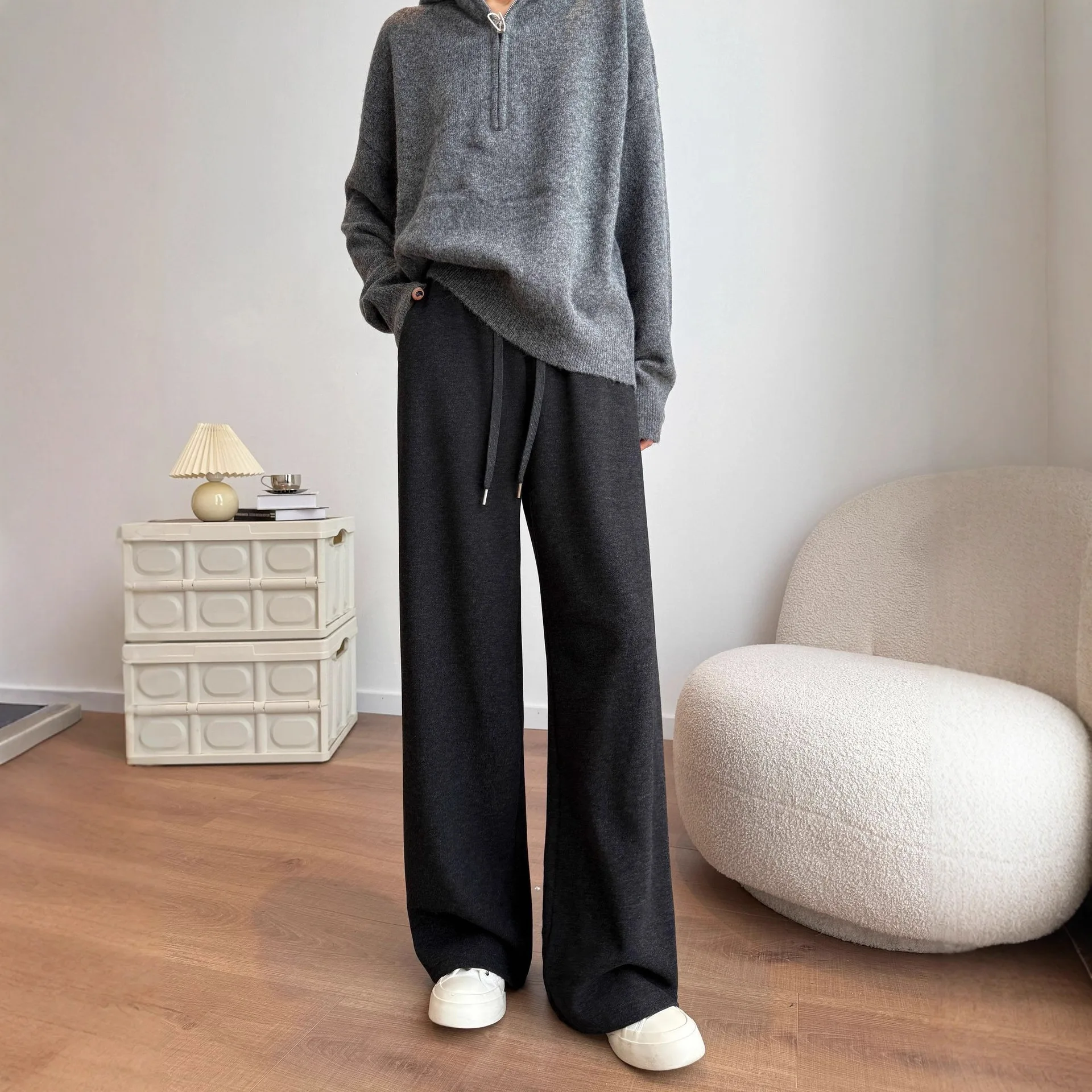 Black Gray Wool Pants 2025 Autumn and Winter Women's Wide-leg Pants Drape Glutinous Rice Straight Casual Pants
Black Gray Wool Pants 2025 Autumn and Winter Women's Wide-leg Pants Drape Glutinous Rice Straight Casual Pants