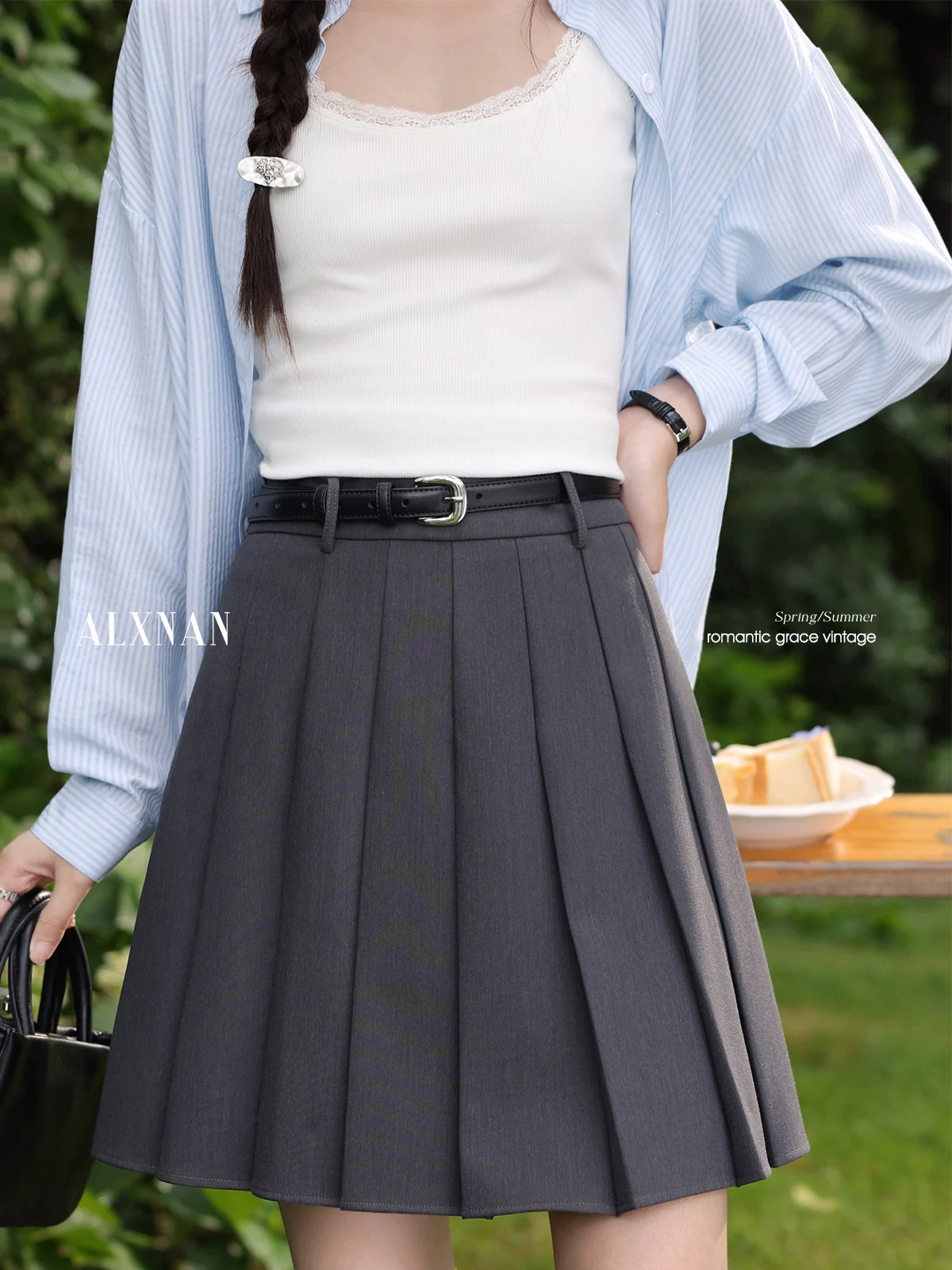 ALXNAN Women's Gray Pleated Skirt Trend 2025 Autumn College Style A-line Short Skirt Office Lady Elegant Fashion Clothing L56603
ALXNAN Women's Gray Pleated Skirt Trend 2025 Autumn College Style A-line Short Skirt Office Lady Elegant Fashion Clothing L56603