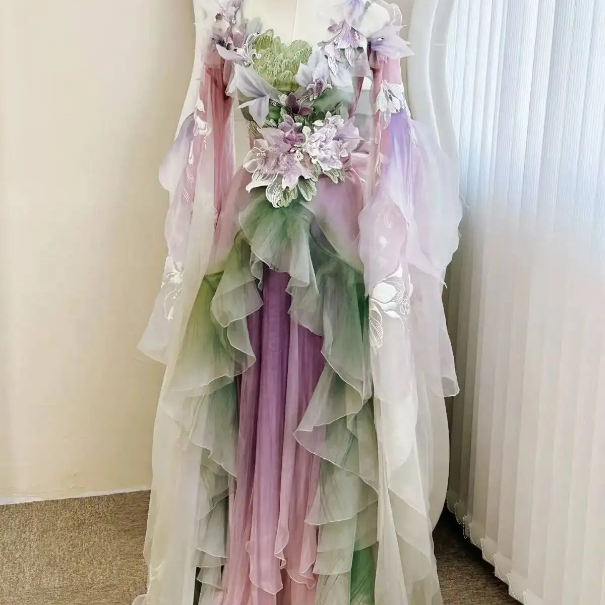 2026 Flower Goddess 2.0 War Robe New Women's Chinese Style Suit Green Dress Hanfu Halloween Purple Cosplay
2026 Flower Goddess 2.0 War Robe New Women's Chinese Style Suit Green Dress Hanfu Halloween Purple Cosplay