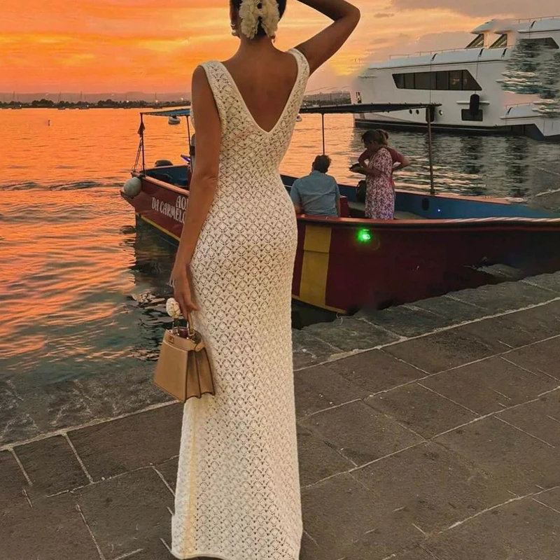 Solid Color Hollow Knitted Beach Vacation Dress Elegant Sleeveless Skinny Cover-up Dress Women Sexy Perspective Swimwear Dress
Solid Color Hollow Knitted Beach Vacation Dress Elegant Sleeveless Skinny Cover-up Dress Women Sexy Perspective Swimwear Dress