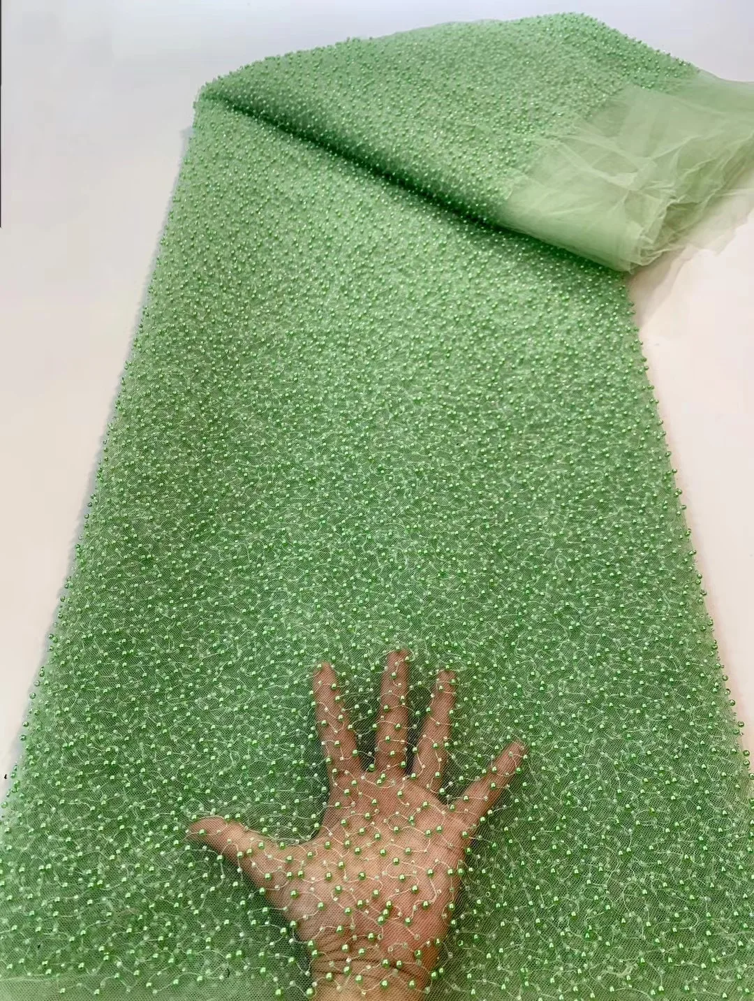 Тюлевая кружевная ткань с африканскими бусинами, 2021, высокое качество, вышивка блестками, французские тюлевые кружева для вечернего платья Nigeiran HFS5824
Тюлевая кружевная ткань с африканскими бусинами, 2021, высокое качество, вышивка блестками, французские тюлевые кружева для вечернего платья Nigeiran HFS5824