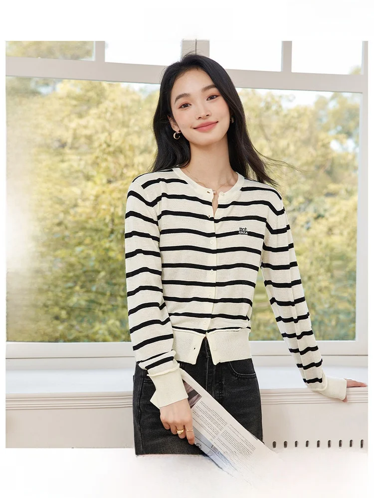 round Neck Striped Knitted Cardigan Women's Commute Versatile Korean Style Top Inner Slimming Effect Spring New Arrival
round Neck Striped Knitted Cardigan Women's Commute Versatile Korean Style Top Inner Slimming Effect Spring New Arrival