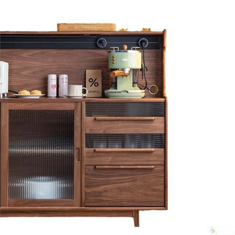 Современный простой обеденный боковой шкаф из черного ореха, боковой шкаф для хранения из цельного дерева, стеллаж для хранения кофе
Современный простой обеденный боковой шкаф из черного ореха, боковой шкаф для хранения из цельного дерева, стеллаж для хранения кофе