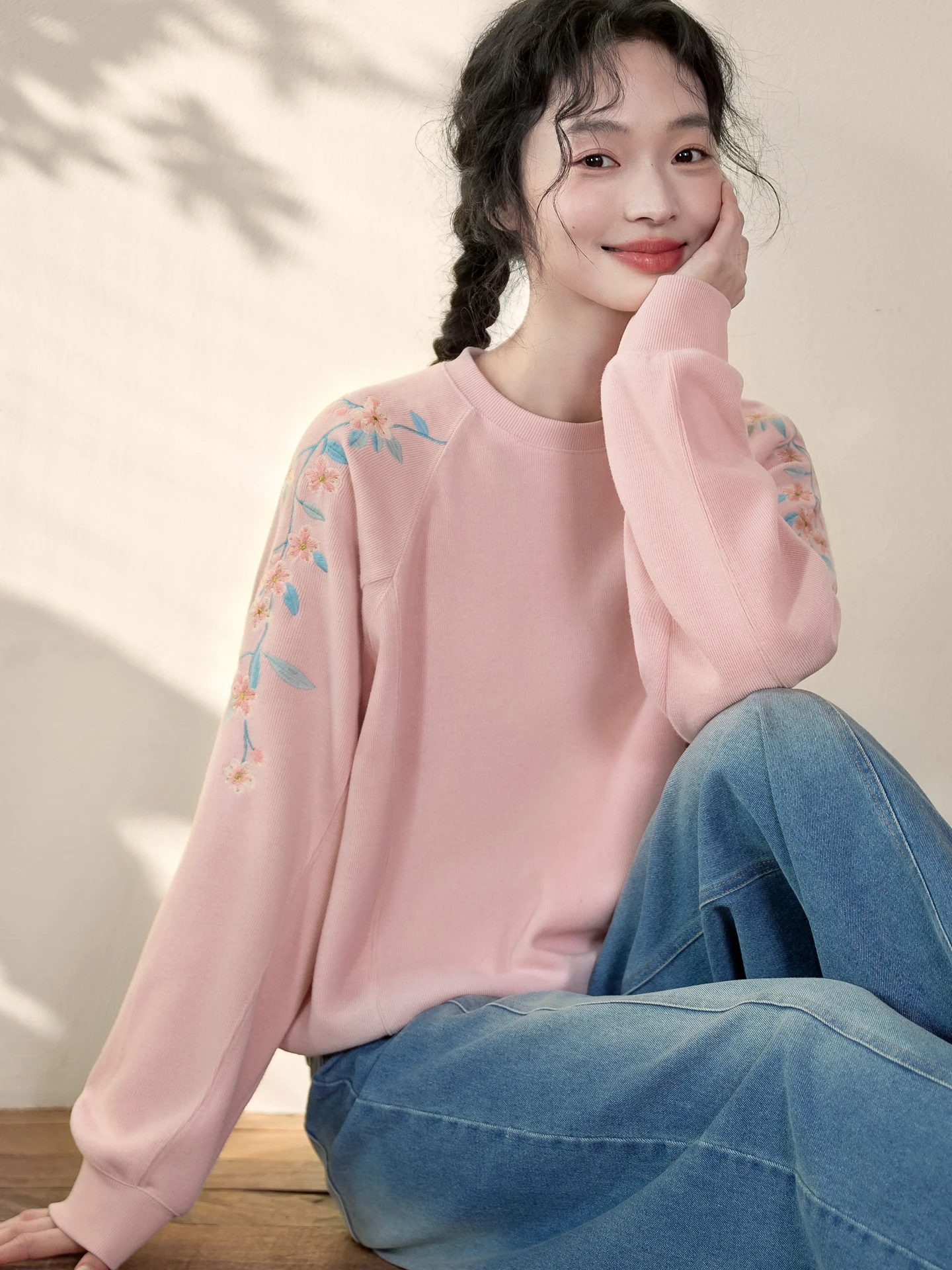 Original National Sle Embroidered Sweatirt Women's Casual Knitted Overhead Spring Faion Cotton Polyester Blend Long Sle...
Original National Sle Embroidered Sweatirt Women's Casual Knitted Overhead Spring Faion Cotton Polyester Blend Long Sle...