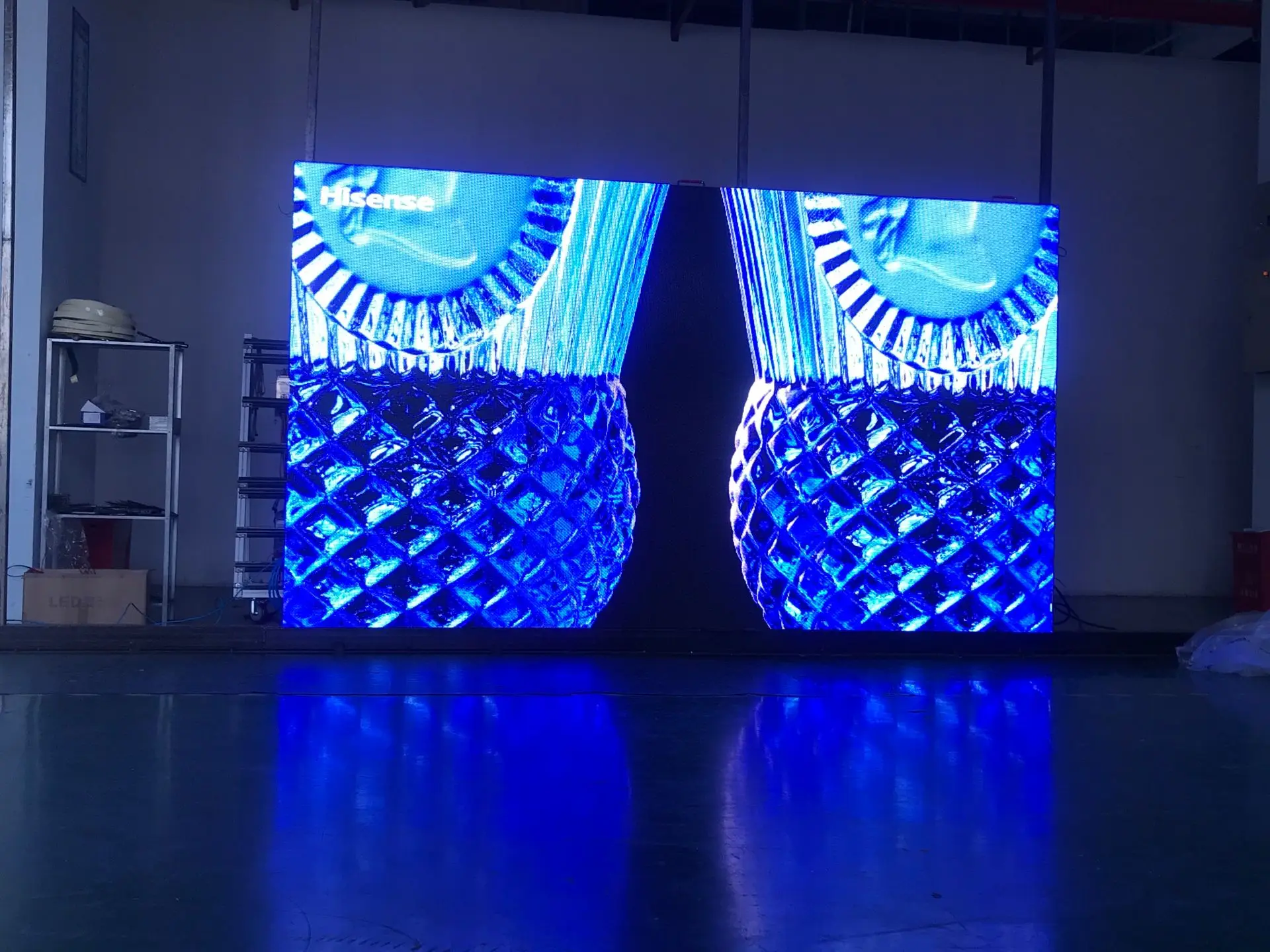 KENSUN Outdoor Mobile Stages Application P4.81 LED Video Advertising Display Factory
KENSUN Outdoor Mobile Stages Application P4.81 LED Video Advertising Display Factory