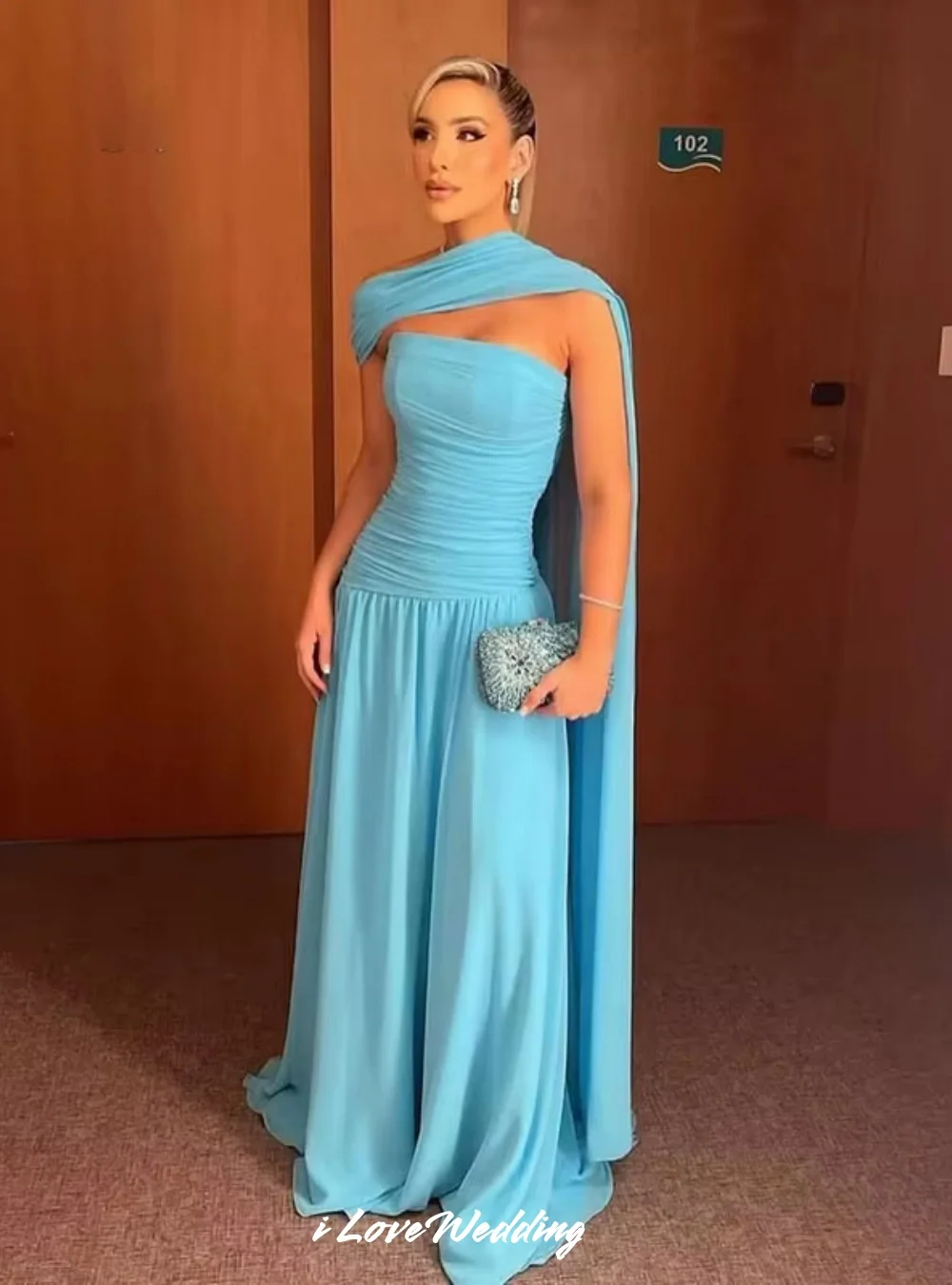 Elegant Blue Strapless Evening Dress 2025 Chiffon Pleat Sleeveless A-Line Low Waist Floor-Length Wedding Guest Dress Customized
Elegant Blue Strapless Evening Dress 2025 Chiffon Pleat Sleeveless A-Line Low Waist Floor-Length Wedding Guest Dress Customized