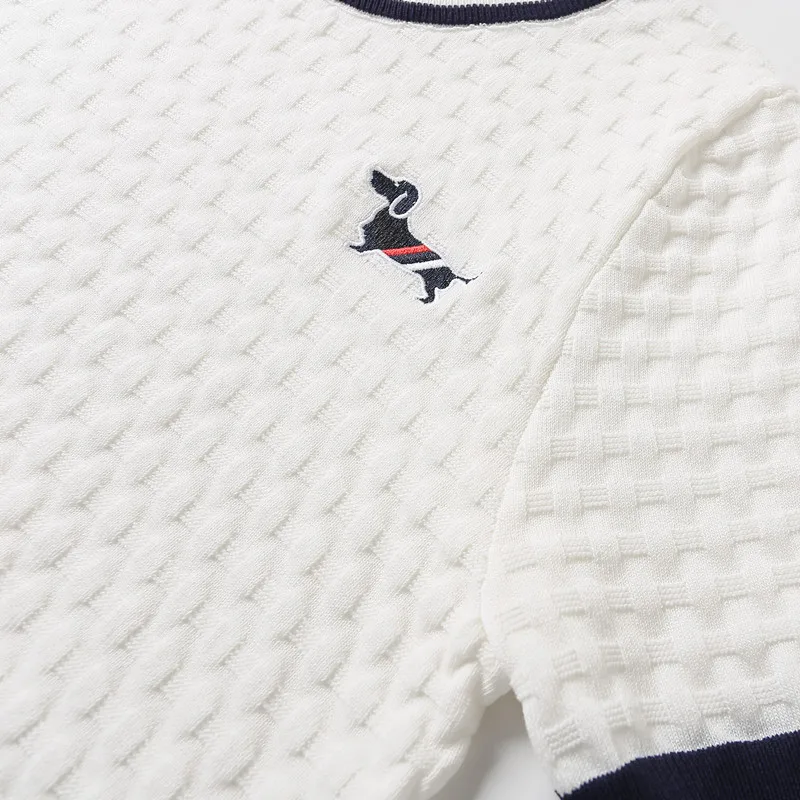 Summer 2025 Embroidered Dog ort Sve round Ne Texture Knitted Slim Fit Top Women's Faionable Waist-Cinching Top
Summer 2025 Embroidered Dog ort Sve round Ne Texture Knitted Slim Fit Top Women's Faionable Waist-Cinching Top