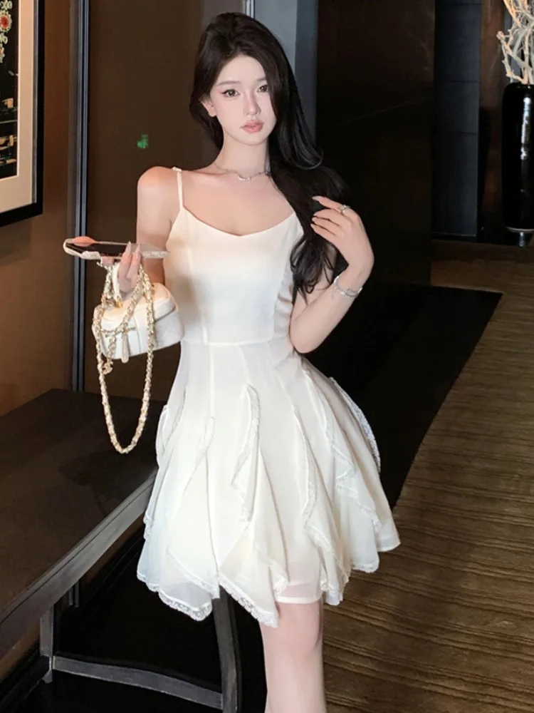 Elegant Sexy V-neck Heavy Embellished Puff Sleeve Insert Strap Dress Beautifully Pleated Irregular Skirt Women Summer Dress
Elegant Sexy V-neck Heavy Embellished Puff Sleeve Insert Strap Dress Beautifully Pleated Irregular Skirt Women Summer Dress