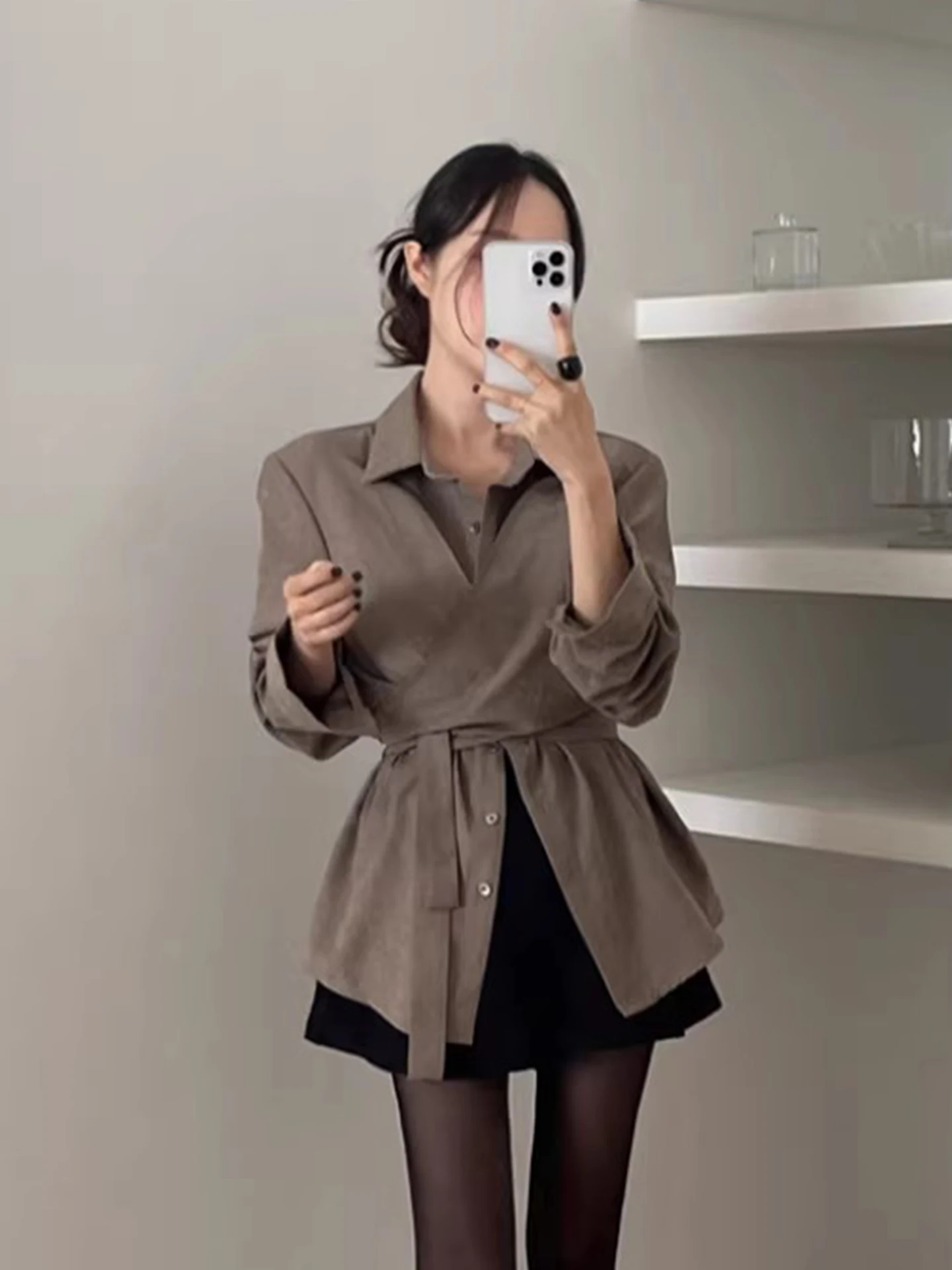 Ele Cross Tie Two Piece Effect irt Women's Early Spring New Sle Single Button Collar Long Sve Polyester Fiber
Ele Cross Tie Two Piece Effect irt Women's Early Spring New Sle Single Button Collar Long Sve Polyester Fiber