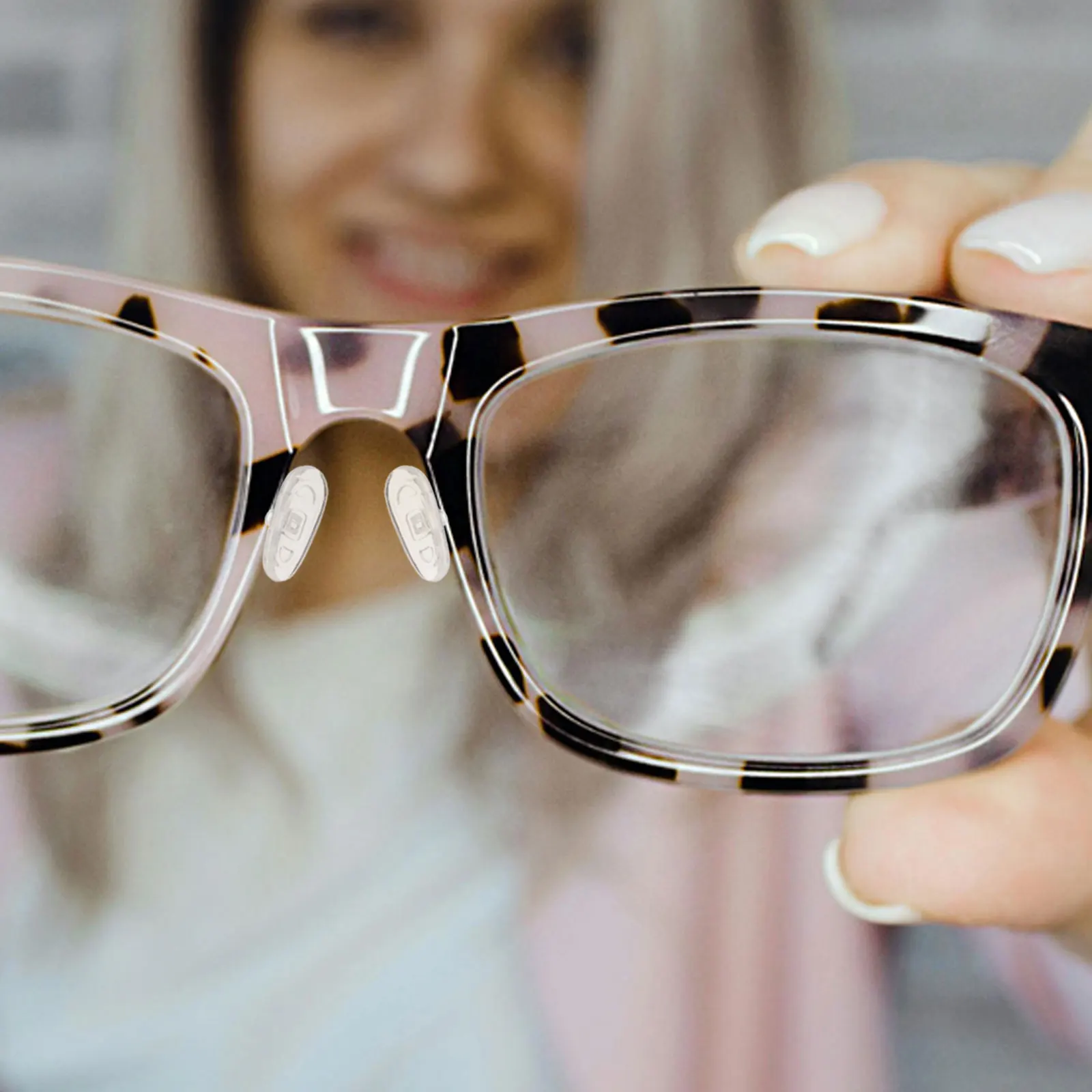 100Pcs Silicone Nose Pads for Eyeglasses Anti-Slip Secure Hold Reinforced Connection Gentle on Skin Easy to Install Remove
100Pcs Silicone Nose Pads for Eyeglasses Anti-Slip Secure Hold Reinforced Connection Gentle on Skin Easy to Install Remove