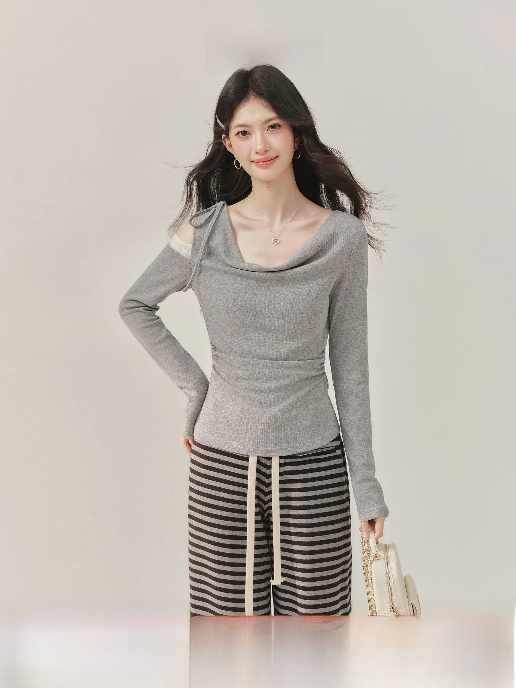 Qingyan Weixi plus Size Knitted T-Shirt Beautiful Shoulder Exposure Design Casual Style Long Sleeve Grey Loose Collar Top
Qingyan Weixi plus Size Knitted T-Shirt Beautiful Shoulder Exposure Design Casual Style Long Sleeve Grey Loose Collar Top